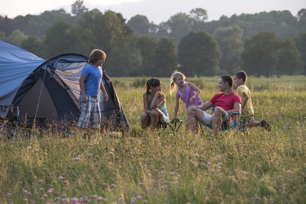 familia e ir de camping