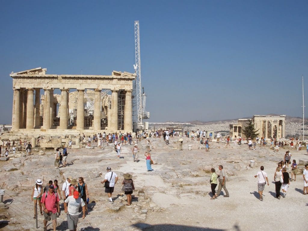 Decide viajar a Grecia