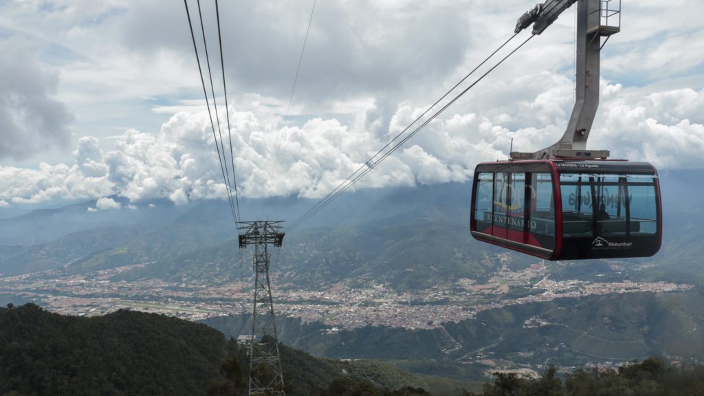 Sistema teleférico Mukumbarí