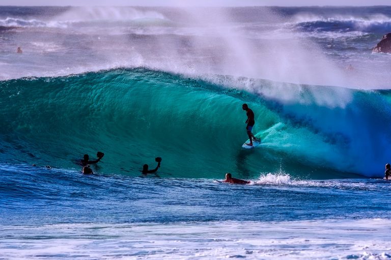 Los mejores paises del mundo para hacer Surf y disfrutar sus olas