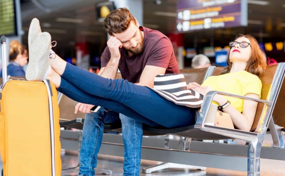 Atrévete a dormir y esperar en el aeropuerto