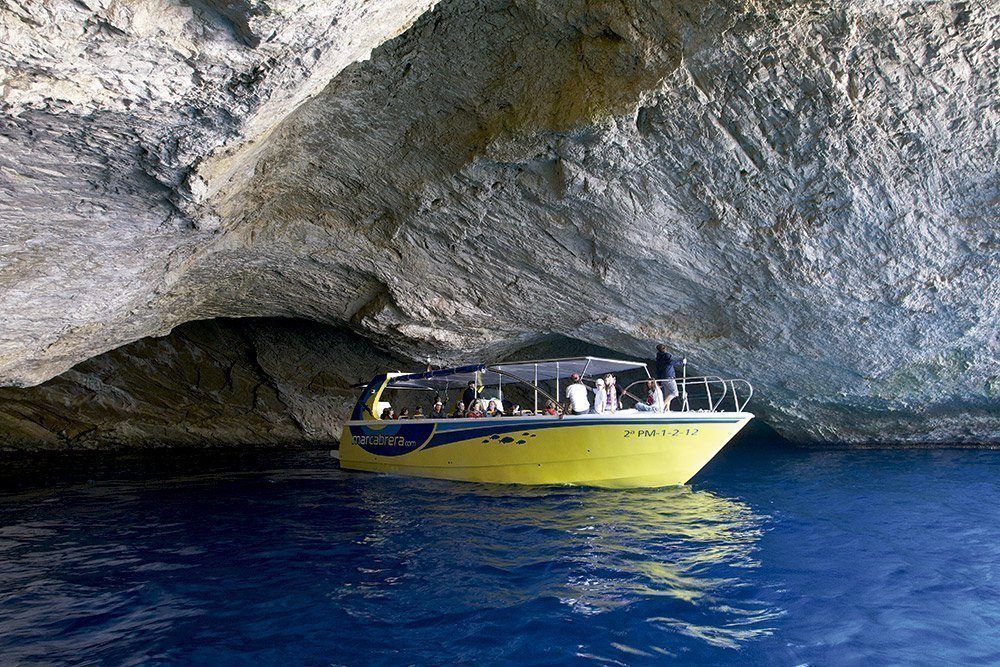 visitar la cova blava en parque nacional de cabrera