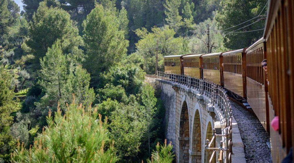 viajes en tren con encanto en España