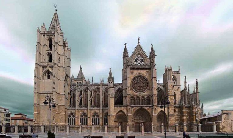 León