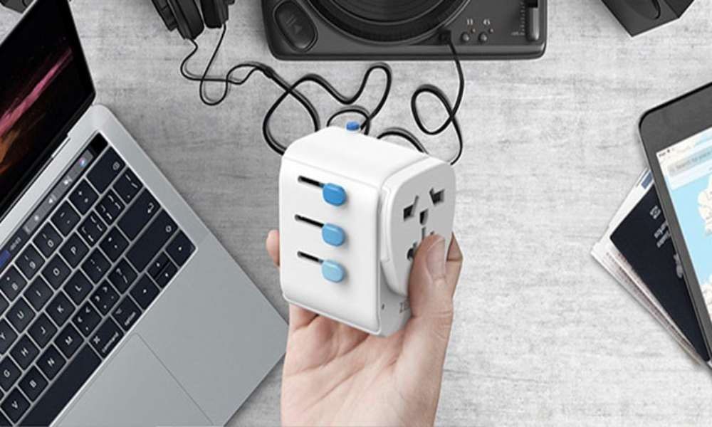 Adaptadores de enchufe universales