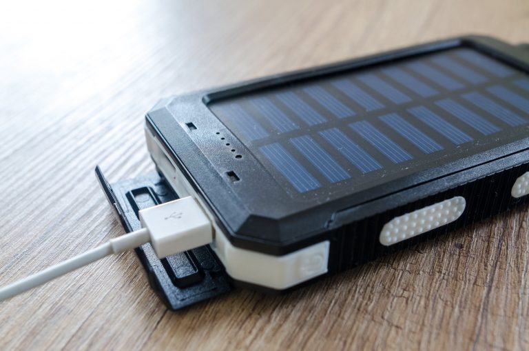 Las mejores baterías externas power bank de gran capacidad para viajar por menos de 40€