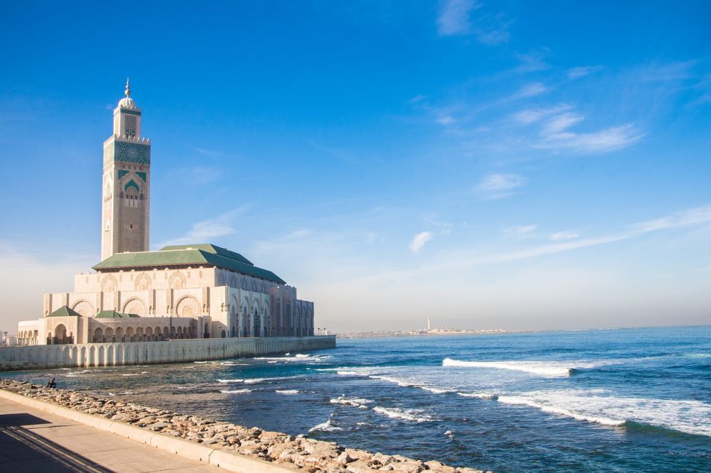 La Gran Mezquita de Hassan II mira al Atlántico