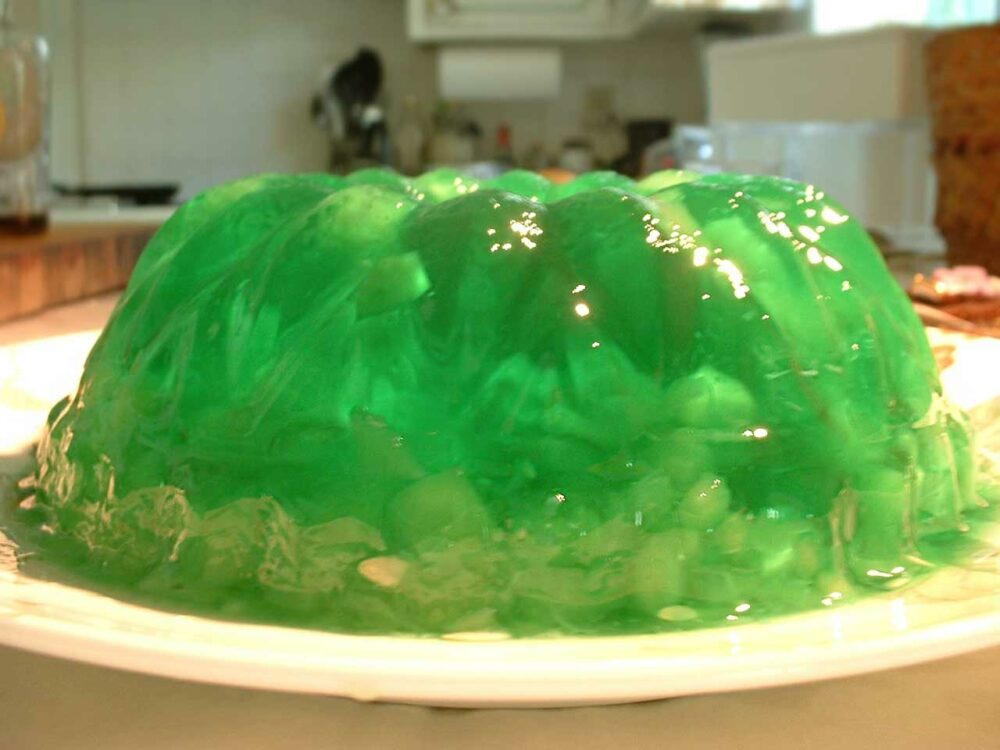 Ensalada de gelatina, una de las comidas más extrañas de Estados Unidos más desagradables