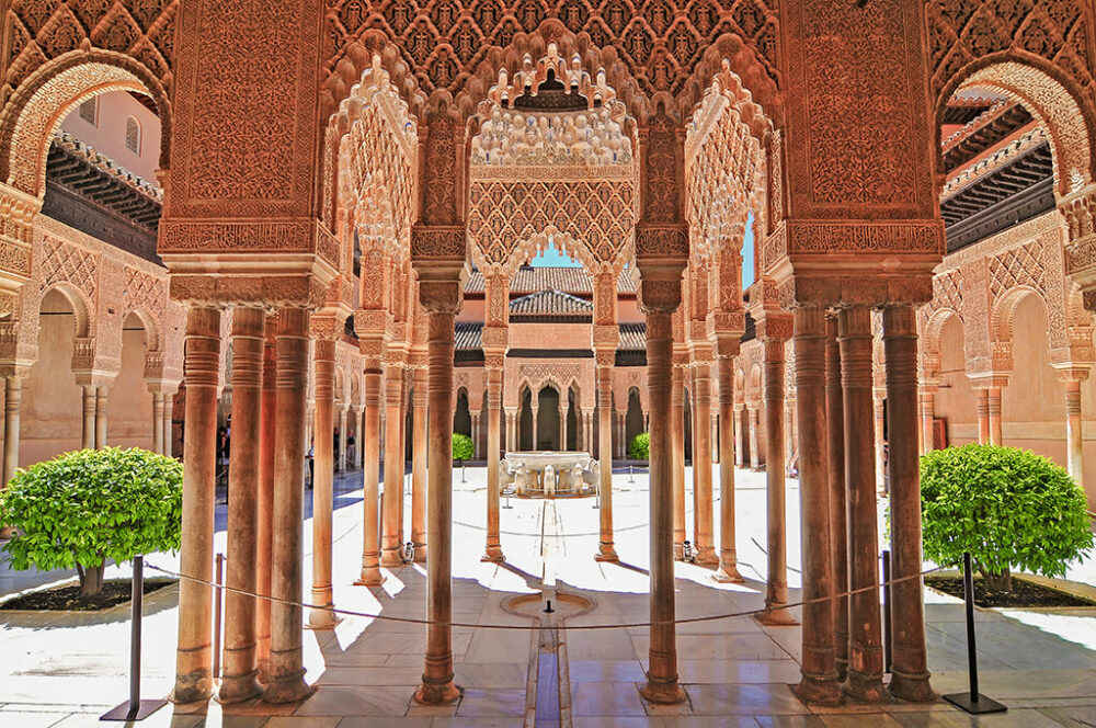 Los monumentos más antiguos de España