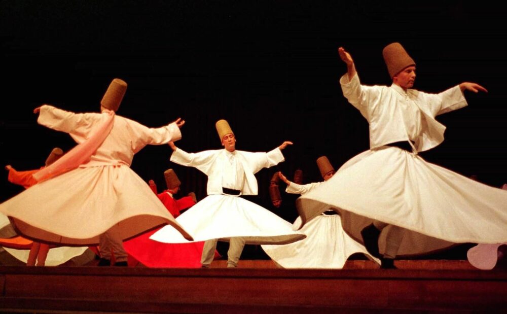 derviches en plena danza