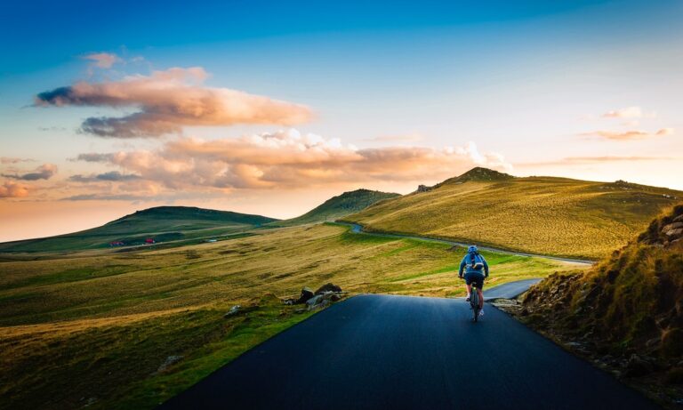 Un viaje por las mejores rutas de cicloturismo en España