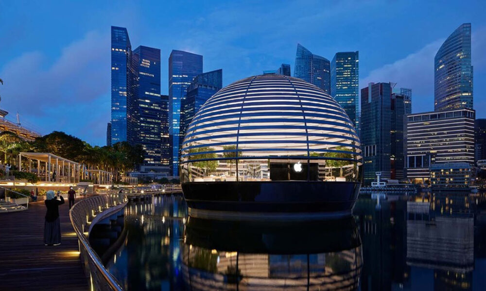 La nueva tienda flotante de Apple en Singapur