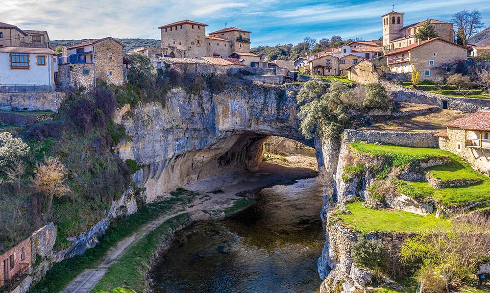 Puentedey, uno de los pueblos más escondidos de España