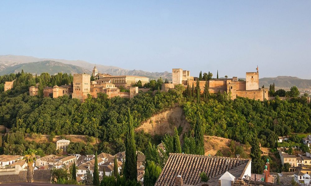 La mayoría de los bares de tapas en Granada se encuentran en la calle Navas, Campo del Príncipe y la Plaza de Toros