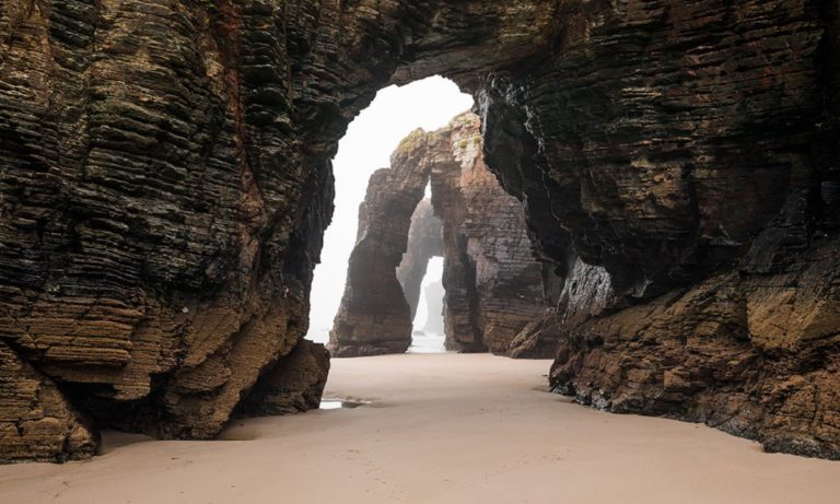 Todos los sitios que ver en Galicia que te recomendamos están llenos de historia y son imponentes y majestuosos