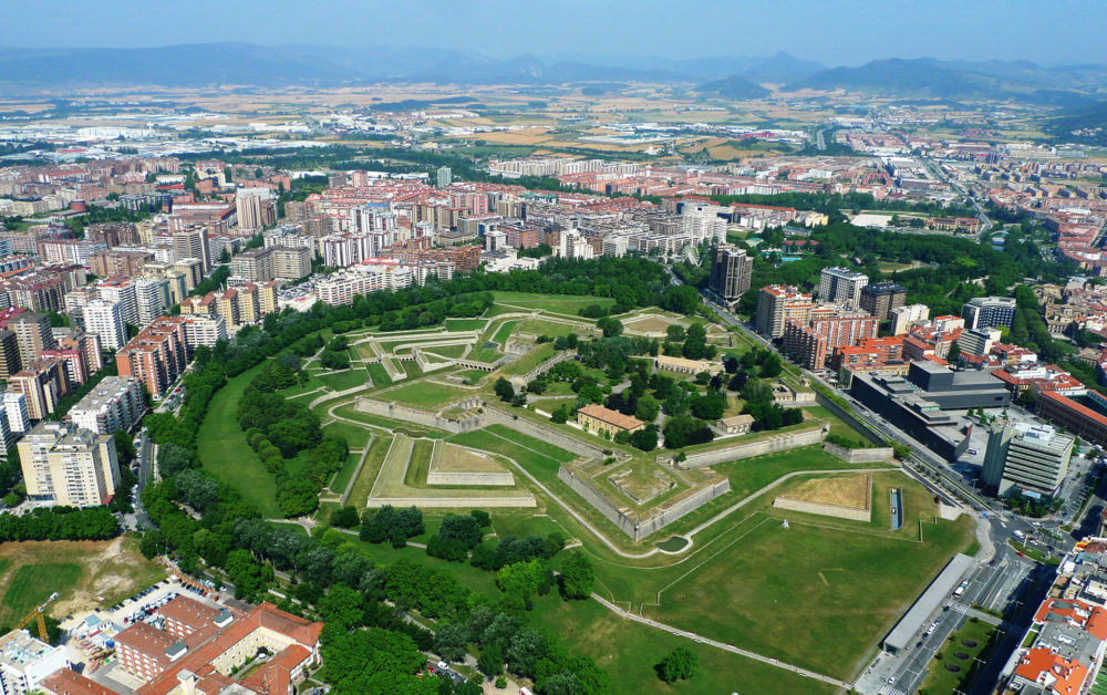 Hoteles baratos en Pamplona