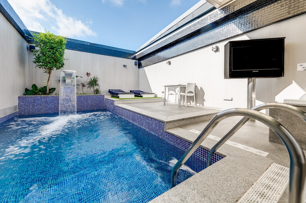 El Zouk hotel es uno de los hoteles con piscina privada en Madrid diseñados para parejas