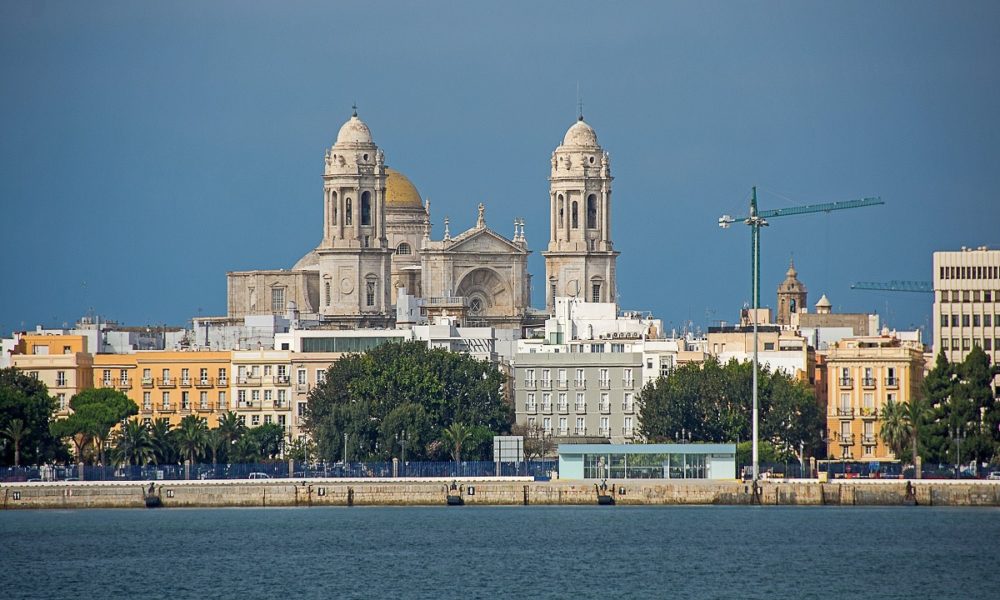 Descubre los hoteles baratos en Cádiz